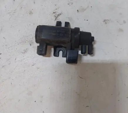 BMW 5 E60 E61 Turbo solenoid valve 174779663403120