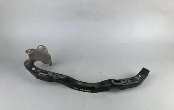 Subaru Outback Headlight/headlamp mounting bracket