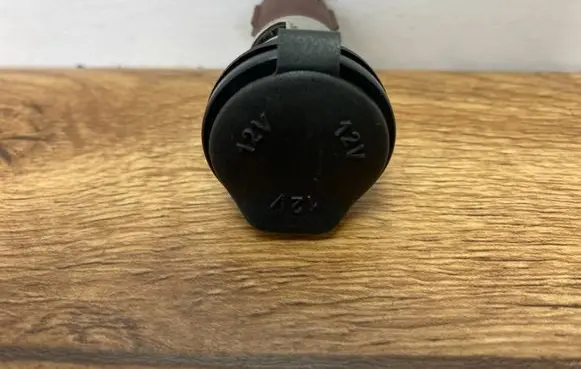 Chevrolet Corvette C6 Cigarette lighter front GNIAZDOZAPALC6