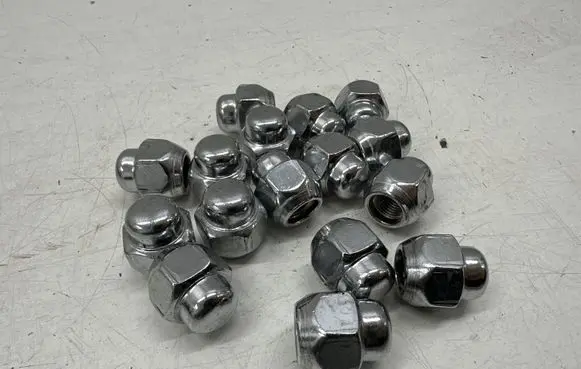 Nuts/bolts
