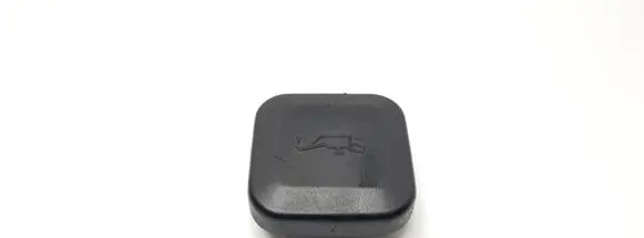BMW 7 E38 Oil filler cap 11121747157