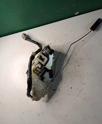Honda CR-V Front door lock