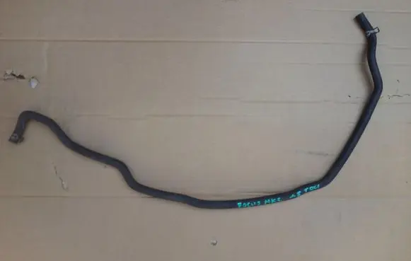 Ford Focus Engine coolant pipe/hose