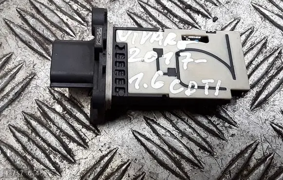 Opel Vivaro Mass air flow meter H8201267959 93450753