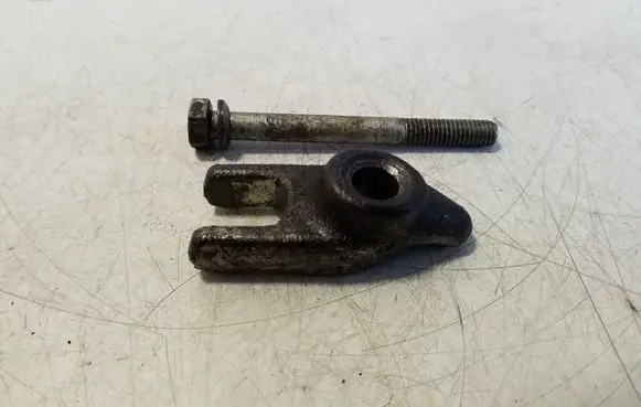 Iveco Daily 5th gen Fuel Injector clamp holder 