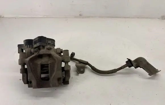 Chrysler Pacifica Rear brake caliper 68318173AB 68318173AA 68442755AA