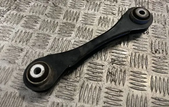 BMW 4 F32 F33 Rear upper control arm/wishbone 6792540