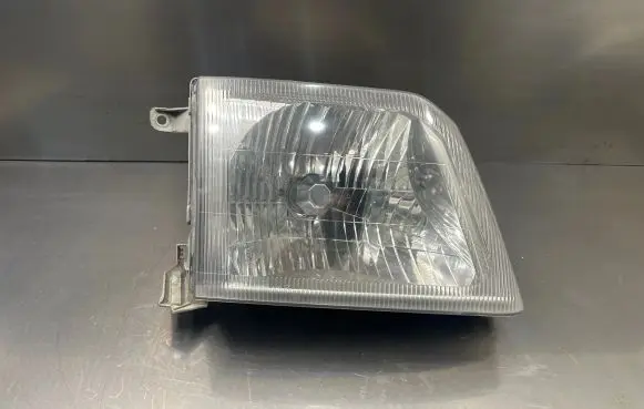 Toyota Land Cruiser (HDJ90) Headlight/headlamp 6085