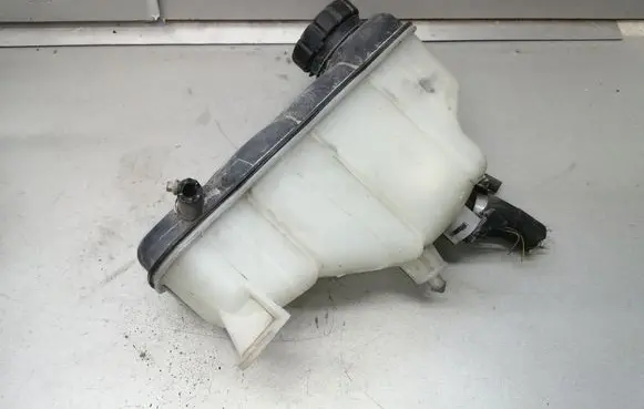 Mercedes-Benz CLK A208 C208 Coolant expansion tank/reservoir 2025000649
