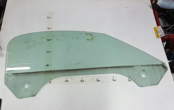 Mini One - Cooper F56 F55 Sliding door window/glass 