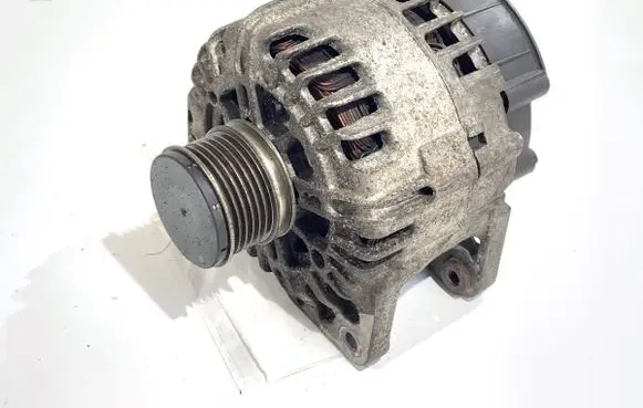 Renault Kangoo II Generator/alternator 231000026R