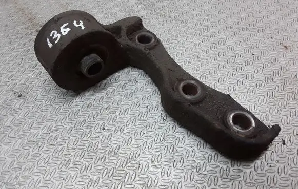 KIA Sorento Front differential bracket 