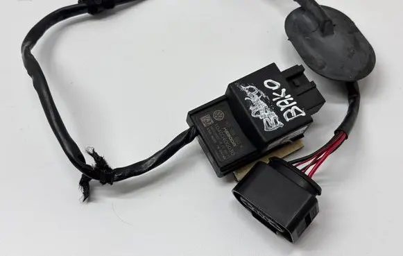 Volkswagen PASSAT B8 USA Fuel pump relay 1K0906093K 10400400030