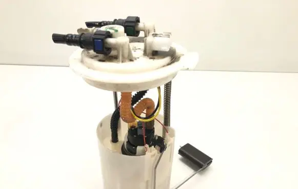 Nissan Note (E12) In-tank fuel pump 0580203163