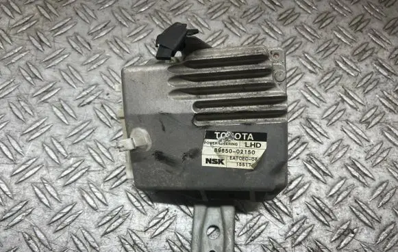 Toyota Corolla E120 E130 Power steering control unit/module 8965002150