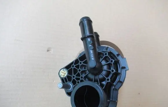 Ford Fiesta Thermostat housing GN1G-9K478-BA-T