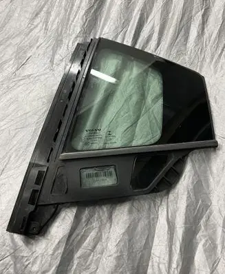 Volvo S60 Rear vent window glass 31442964