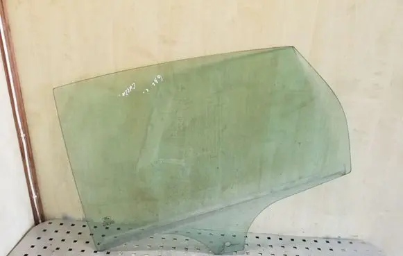 Ford Focus Rear door window glass BM51A25713A