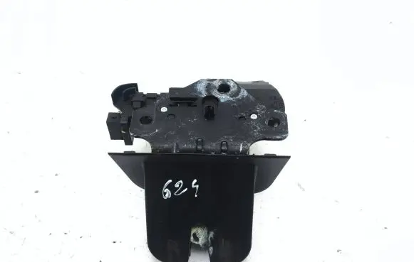 Audi Q7 4L Tailgate/trunk/boot lock/catch/latch 8P4827505C
