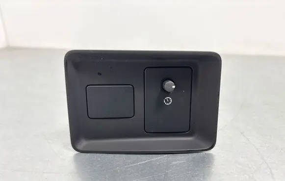 Land Rover Defender Other switches/knobs/shifts J8A211B652AA