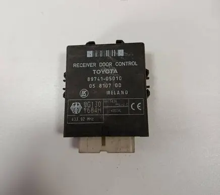 Toyota Avensis T220 Other control units/modules 8974105010 05810700