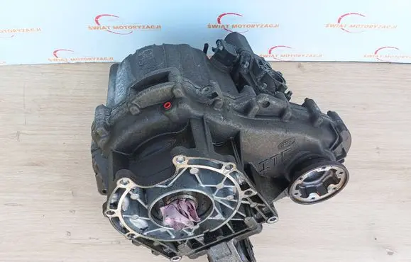 Land Rover Discovery 3 - LR3 Gearbox transfer box case IAB500280