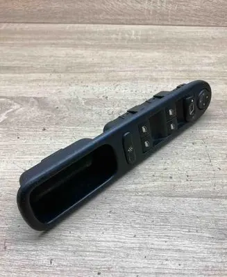 Peugeot 307 Electric window control switch 96351623XT