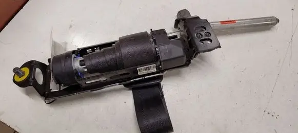 Volvo V50 Front seatbelt 6090888R0A