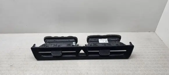 KIA Niro Dash center air vent grill 97410AT000 202401240566