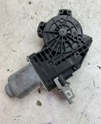 Citroen DS5 Front door window regulator motor 402286H