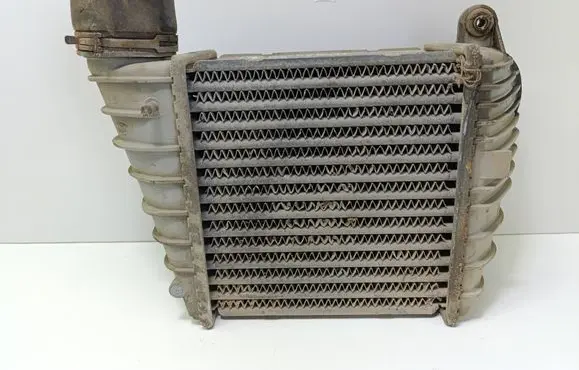Volkswagen Golf IV Intercooler radiator 1J0145805D