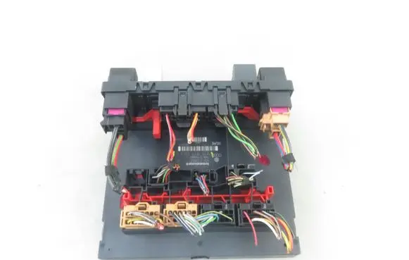 Skoda Octavia Mk2 (1Z) Central body control module 3C0937049D