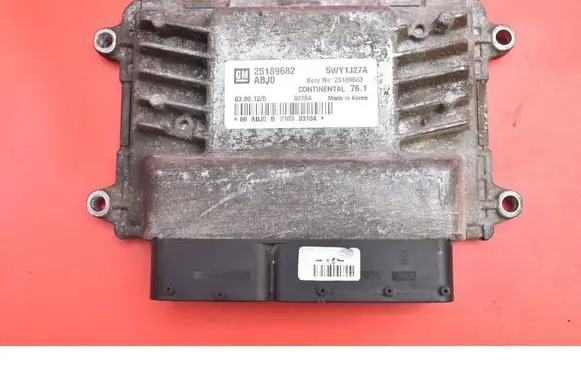 Chevrolet Orlando Engine control unit/module ECU 25189682