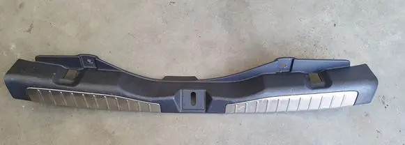 Honda CR-V Tailgate/boot lid lock trim 84640SWWE0