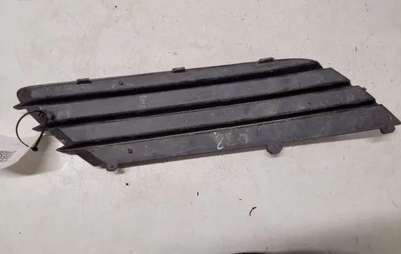 Opel Astra H Front bumper lower grill 375768702 13117250