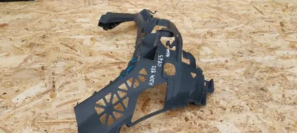 Mercedes-Benz C W204 Front bumper mounting bracket A2048850865