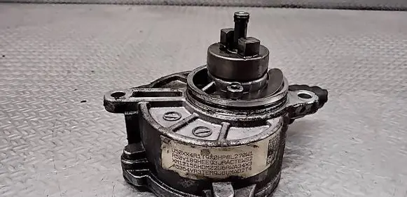 Mercedes-Benz E W211 Vacuum pump 