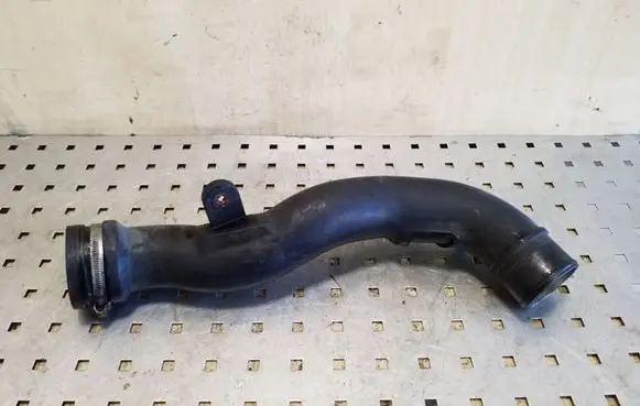 Toyota Avensis Verso Intercooler hose/pipe 1736227030