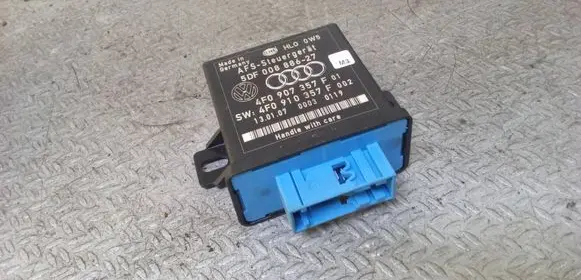 Audi Q7 4L Light module LCM 4F0907357F
