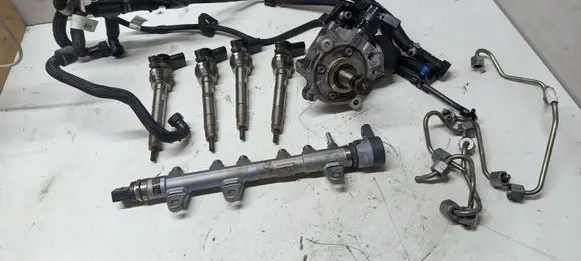 BMW X1 F48 F49 Fuel injection system set 0445010777