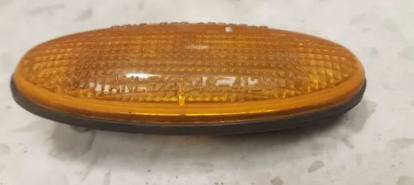 Mazda 323 F Front fender indicator light E2013141 0464120