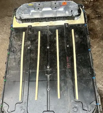 Tesla Model 3 Hybrid / electric car battery TG120298002MPY 110442300P