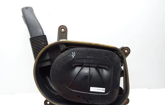 BMW X3 F25 Air filter box 7811027 31.12.25