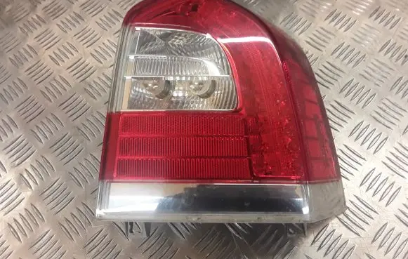 Volvo XC70 Rear/tail lights