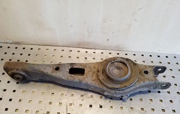 Hyundai Santa Fe Rear upper control arm/wishbone