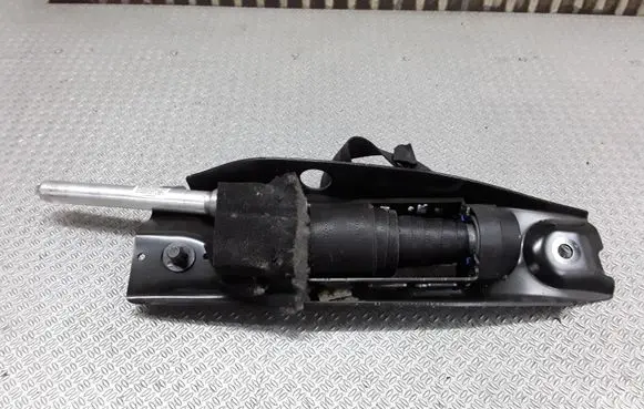 Volvo S80 Front seatbelt 39865060