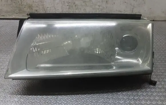 Skoda Octavia Mk1 (1U) Headlight/headlamp YU3X13006