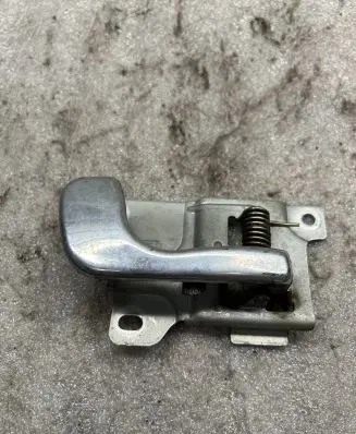 Mitsubishi Pajero Front door interior handle