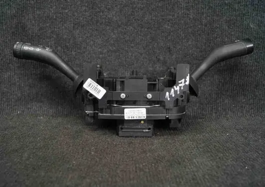 Volkswagen Touareg I Indicator stalk
