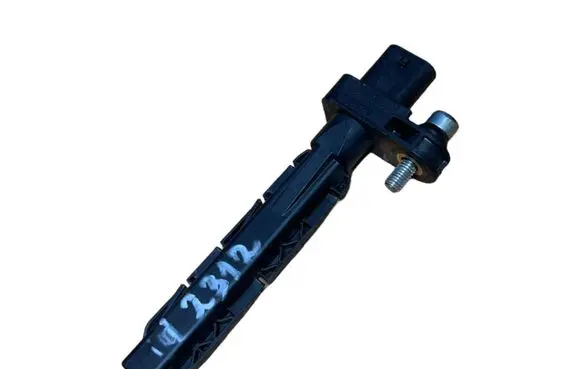 BMW 3 F30 F35 F31 Crankshaft position sensor 7805188 25916010 13627805188